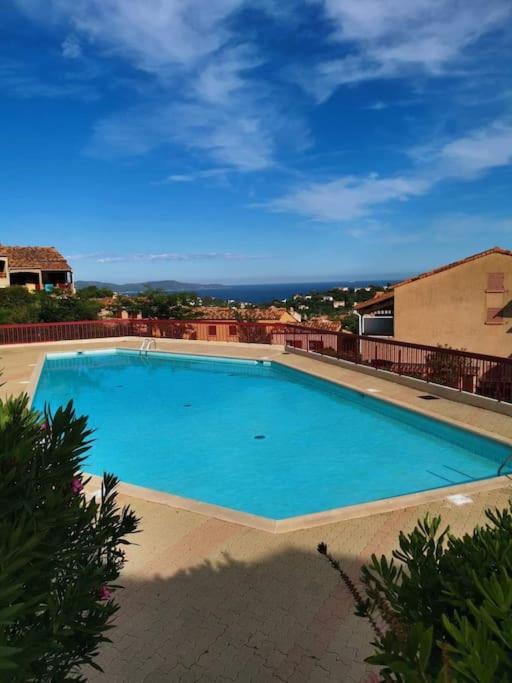Appartamento Terrasse De 30M2 Vue Mer Panoramique 1 Chambre Cavalaire-sur-Mer Esterno foto