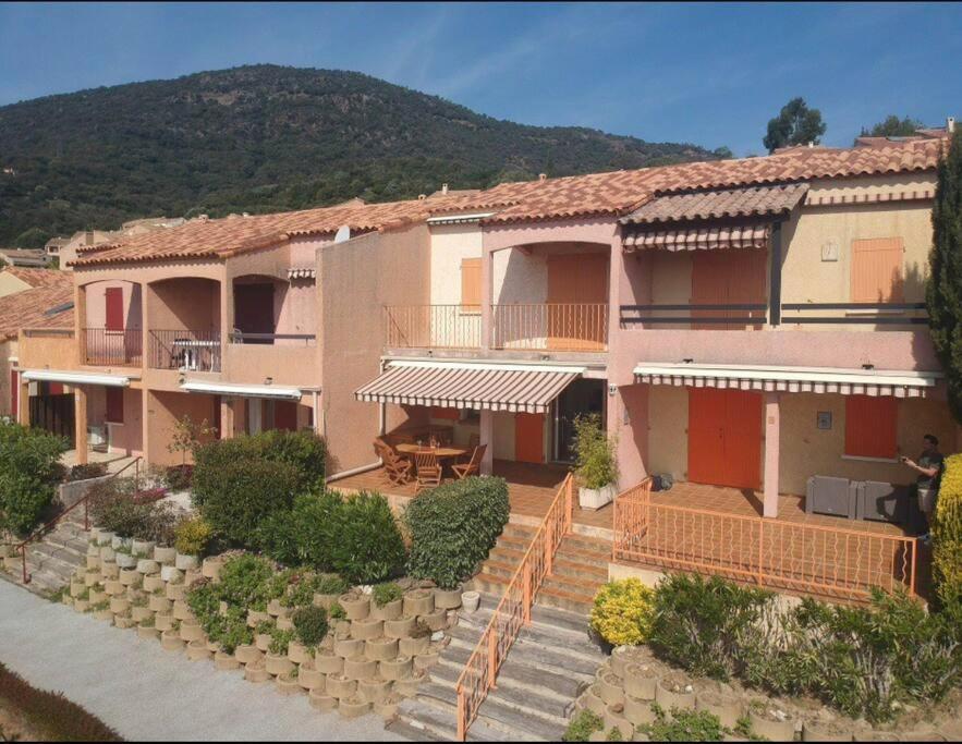 Appartamento Terrasse De 30M2 Vue Mer Panoramique 1 Chambre Cavalaire-sur-Mer Esterno foto