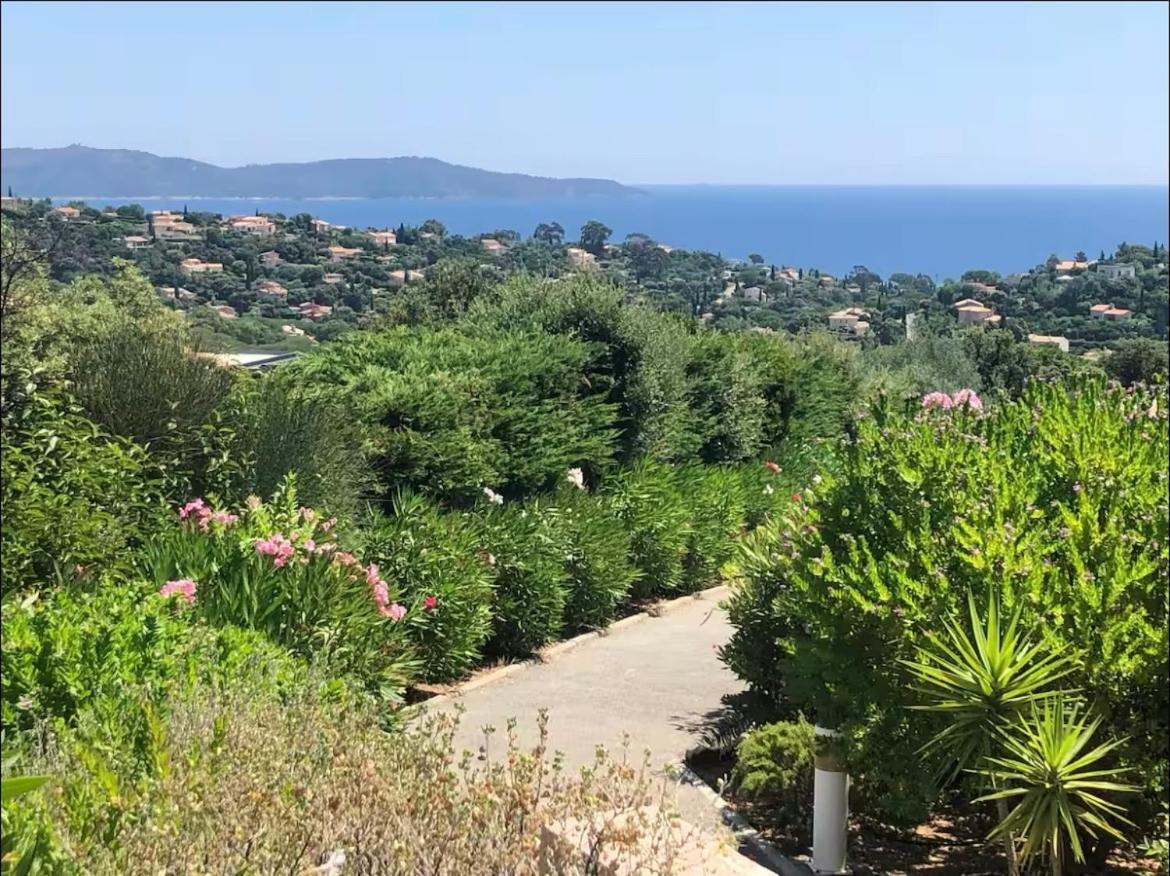 Appartamento Terrasse De 30M2 Vue Mer Panoramique 1 Chambre Cavalaire-sur-Mer Esterno foto