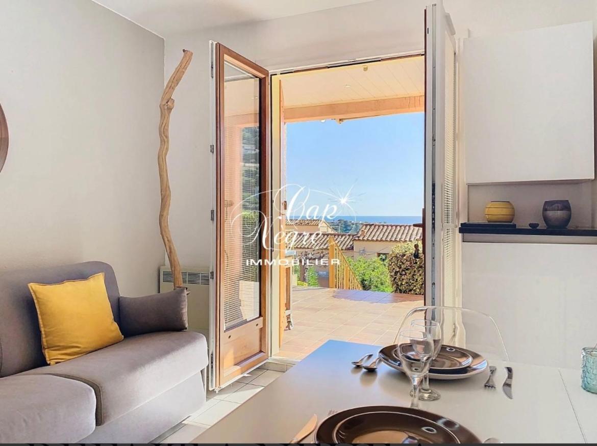 Appartamento Terrasse De 30M2 Vue Mer Panoramique 1 Chambre Cavalaire-sur-Mer Esterno foto